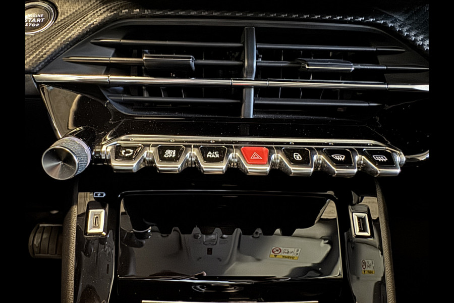 Peugeot e-2008 EV Allure 50 kWh 3-fase | Camera | Navi | Carplay | Full LED