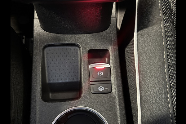 Renault Captur 1.3 TCe 140PK Intens Automaat | Navi | Full LED | Keyless | Carplay | Trekhaak