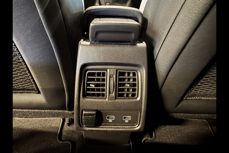 Renault Captur 1.3 TCe 140PK Intens Automaat | Navi | Full LED | Keyless | Carplay | Trekhaak