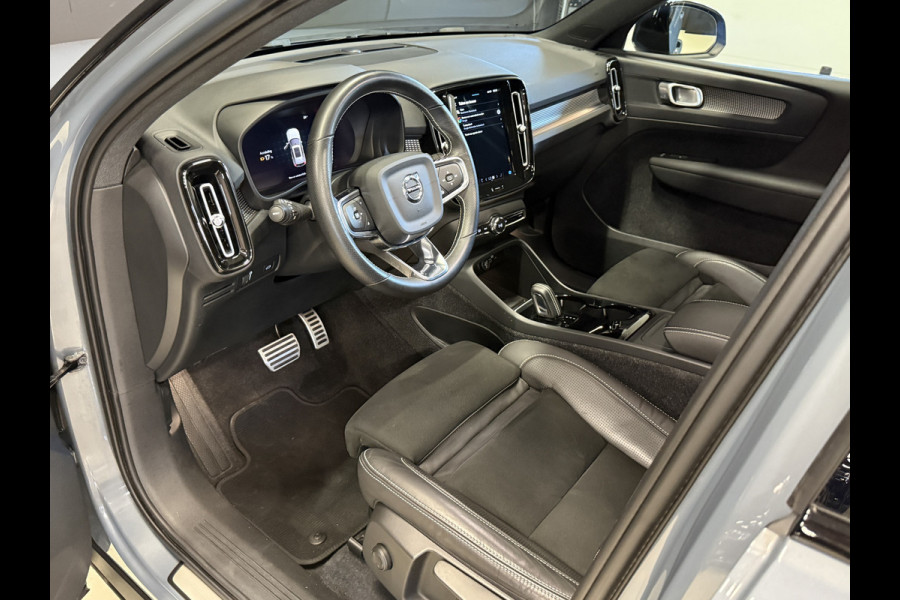 Volvo XC40 Recharge P8 AWD R-Design | Panoramadak | Trekhaak | Stoel/stuurverwarming