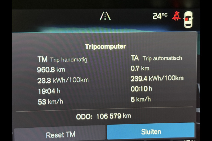 Volvo XC40 Recharge P8 AWD R-Design | Panoramadak | Trekhaak | Stoel/stuurverwarming