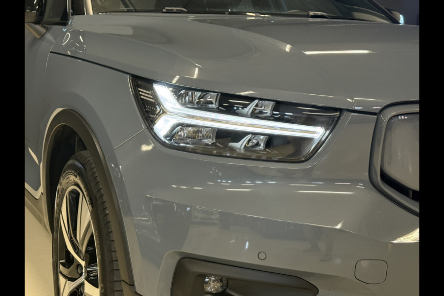Volvo XC40 Recharge P8 AWD R-Design | Panoramadak | Trekhaak | Stoel/stuurverwarming