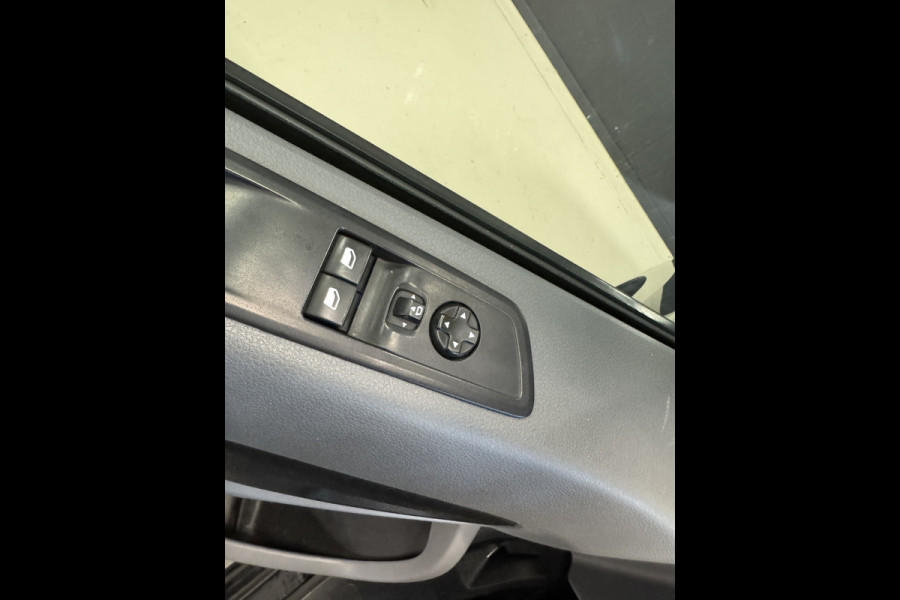 Toyota ProAce Worker 2.0 D-4D Professional Long 177pk Automaat | 2x elektr. schuifdeuren | Head-Up | Camera | Stoelverwarming | Dodehoek | 17'' LMV
