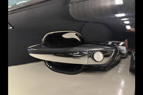 Peugeot e-2008 EV Allure 50 kWh | Panoramadak | Adaptive cruise | Keyless | Camera | Carplay | Navi