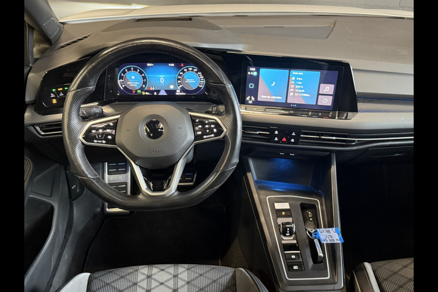 Volkswagen Golf 1.5 eTSI R-Line | Harman Kardon | Panoramadak | Head UP | IQ Light