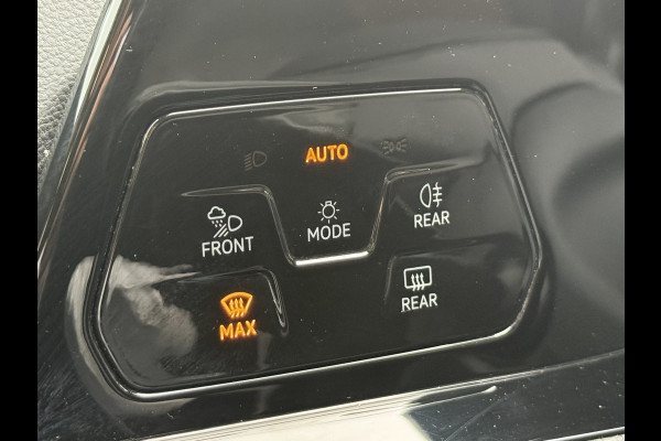 Volkswagen Golf 1.5 eTSI R-Line | Harman Kardon | Panoramadak | Head UP | IQ Light