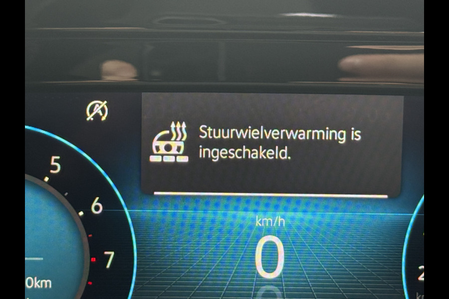 Volkswagen Golf 1.5 eTSI R-Line | Harman Kardon | Panoramadak | Head UP | IQ Light