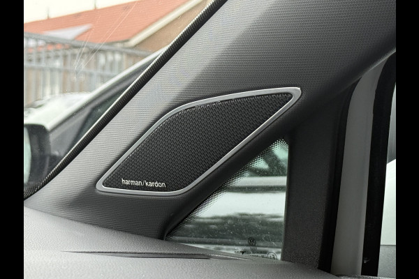 Volkswagen Golf 1.5 eTSI R-Line | Harman Kardon | Panoramadak | Head UP | IQ Light