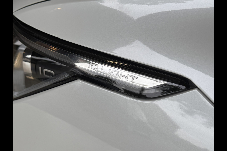 Volkswagen Golf 1.5 eTSI R-Line | Harman Kardon | Panoramadak | Head UP | IQ Light