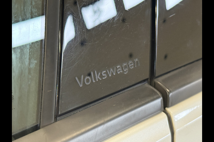 Volkswagen Golf 1.5 eTSI R-Line | Harman Kardon | Panoramadak | Head UP | IQ Light