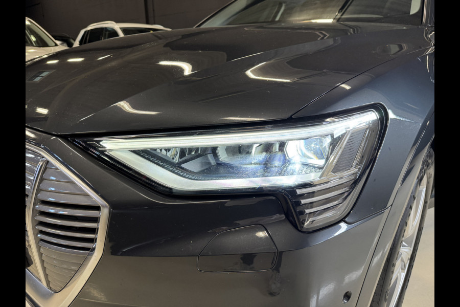Audi e-tron e-tron 50 quattro Launch edition plus 71 kWh | SoH 88% | Camera | Panoramadak | Leder | Afn. trekhaak | Adaptive cruise | Stoelverwarming | Navi | Carplay