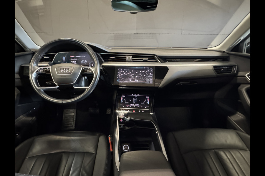 Audi e-tron e-tron 50 quattro Launch edition plus 71 kWh | SoH 88% | Camera | Panoramadak | Leder | Afn. trekhaak | Adaptive cruise | Stoelverwarming | Navi | Carplay