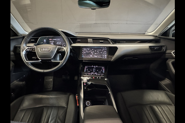 Audi e-tron e-tron 50 quattro Launch edition plus 71 kWh | SoH 88% | Camera | Panoramadak | Leder | Afn. trekhaak | Adaptive cruise | Stoelverwarming | Navi | Carplay