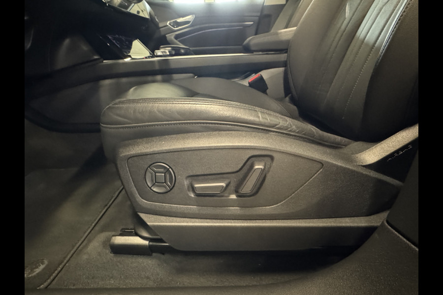 Audi e-tron e-tron 50 quattro Launch edition plus 71 kWh | SoH 88% | Camera | Panoramadak | Leder | Afn. trekhaak | Adaptive cruise | Stoelverwarming | Navi | Carplay