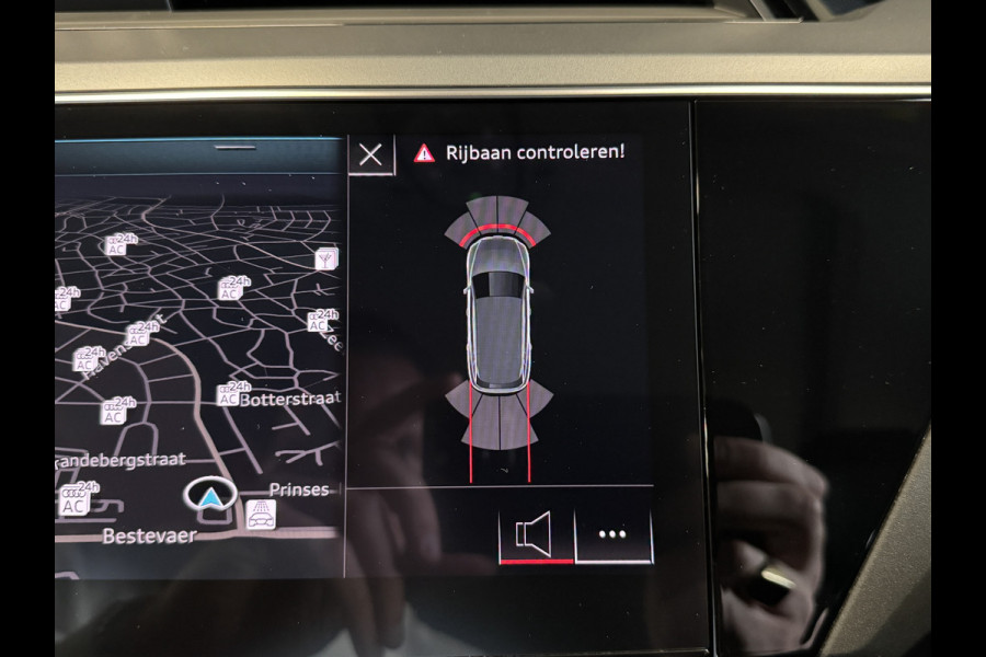 Audi e-tron e-tron 50 quattro Launch edition plus 71 kWh | SoH 88% | Camera | Panoramadak | Leder | Afn. trekhaak | Adaptive cruise | Stoelverwarming | Navi | Carplay
