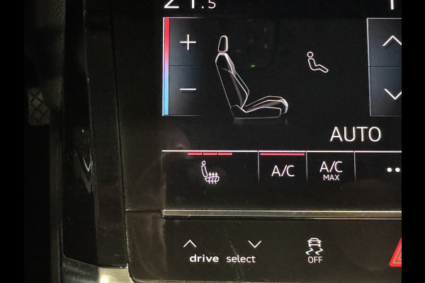 Audi e-tron e-tron 50 quattro Launch edition plus 71 kWh | SoH 88% | Camera | Panoramadak | Leder | Afn. trekhaak | Adaptive cruise | Stoelverwarming | Navi | Carplay