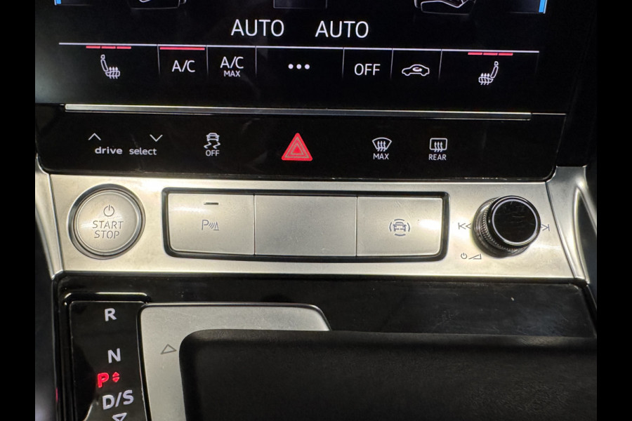 Audi e-tron e-tron 50 quattro Launch edition plus 71 kWh | SoH 88% | Camera | Panoramadak | Leder | Afn. trekhaak | Adaptive cruise | Stoelverwarming | Navi | Carplay