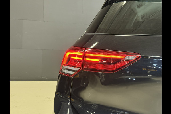 Volkswagen Golf 1.5 eTSI Life Business | Apple Carplay | Elek. stoelen | Draadloze tel. lader