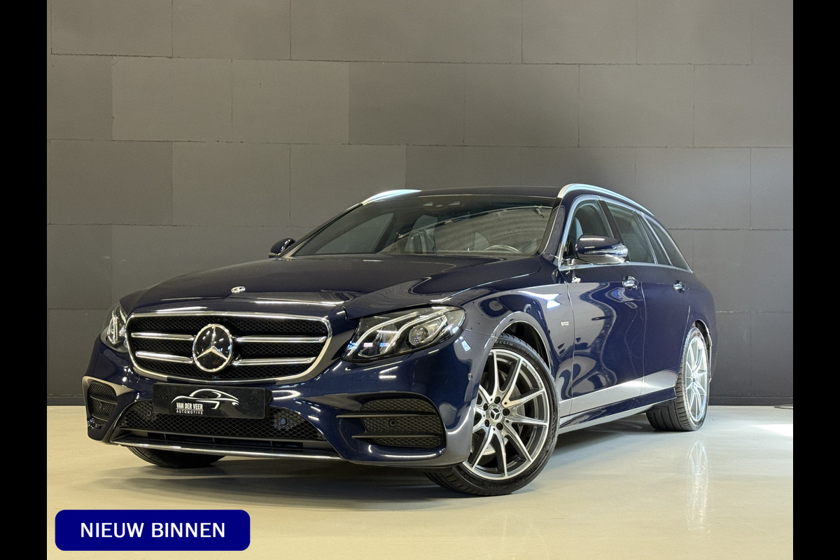 Mercedes-Benz E-Klasse Estate 200 AMG Business Solution Sport Automaat | Lederen sportstoelen | Elektr. trekhaak | Sfeerverlichting | Adaptive | Camera Mercedes-Benz E-Klasse Estate 200 AMG Business Solution Sport Automaat | Lederen sportstoelen | Elektr. trekhaak | Sfeerverlichting | Adaptive | Camera