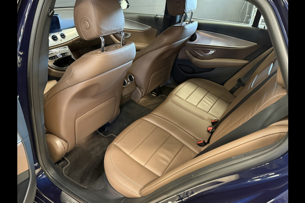 Mercedes-Benz E-Klasse Estate 200 AMG Business Solution Sport Automaat | Lederen sportstoelen | Elektr. trekhaak | Sfeerverlichting | Adaptive | Camera