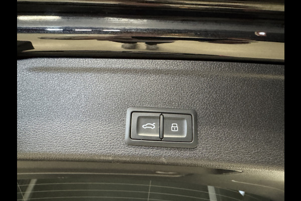 Audi A4 Avant 35 TFSI Advanced Edition Automaat | Wegkl. trekhaak | Sportstoelen | Full LED | Carplay | Navi