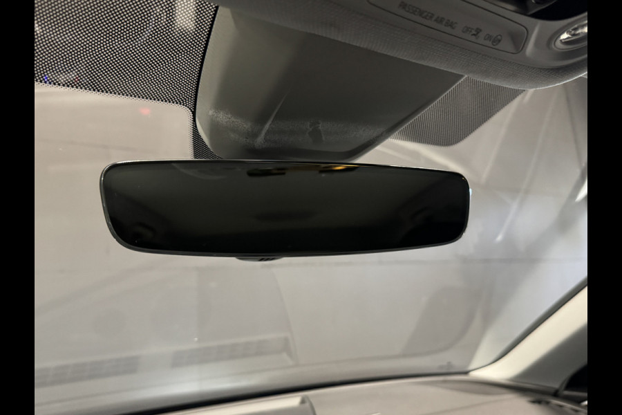 Audi A4 Avant 35 TFSI Advanced Edition Automaat | Wegkl. trekhaak | Sportstoelen | Full LED | Carplay | Navi