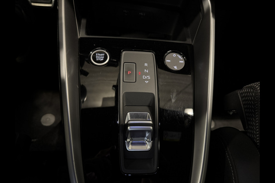 Audi A3 Sportback 30 TFSI S edition | 2x S-line | Automaat | Adaptive cruise | Carplay | Afn. trekhaak | Full LED | Navi