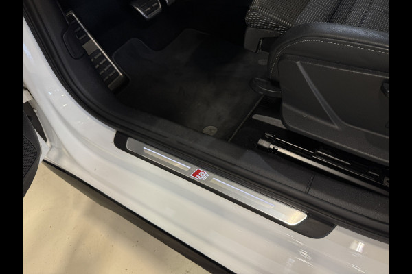 Audi A3 Sportback 30 TFSI S edition | 2x S-line | Automaat | Adaptive cruise | Carplay | Afn. trekhaak | Full LED | Navi