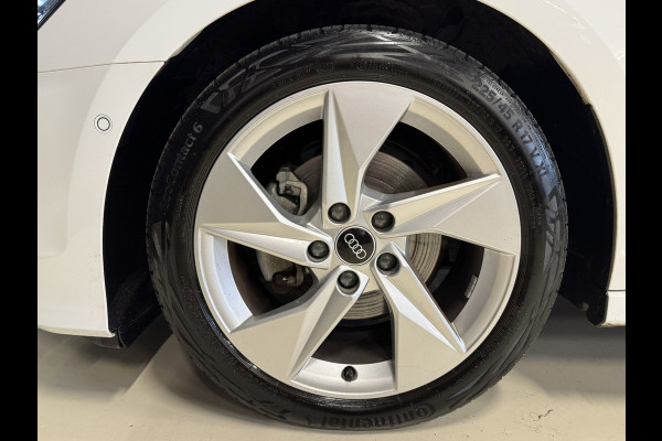 Audi A3 Sportback 30 TFSI S edition | 2x S-line | Automaat | Adaptive cruise | Carplay | Afn. trekhaak | Full LED | Navi