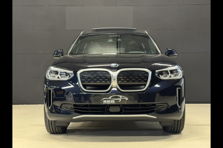 BMW iX3 High Executive 80 kWh | Pano | Driv. Ass. Prof. | Lederen sportstoelen | Harman/Kardon | 360 Camera | Head-Up