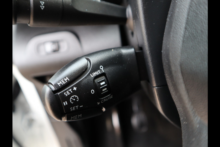 Toyota PROACE CITY 1.5 D 102pk Euro 6 - 3 Zits Bankje - Aico