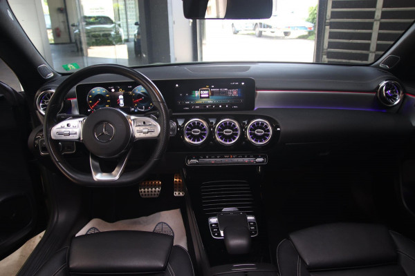 Mercedes-Benz CLA-Klasse 250 AMG PANO-BURMESTER-CAMERA-LEDER