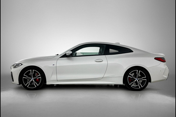 BMW 4 Serie Coupé 430i High Executive M-SPORT CAMERA AD-CRUISE LEER-ALCANTARA