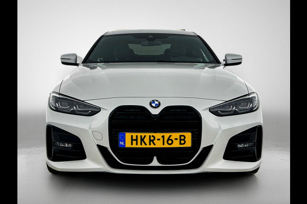 BMW 4 Serie Coupé 430i High Executive M-SPORT CAMERA AD-CRUISE LEER-ALCANTARA