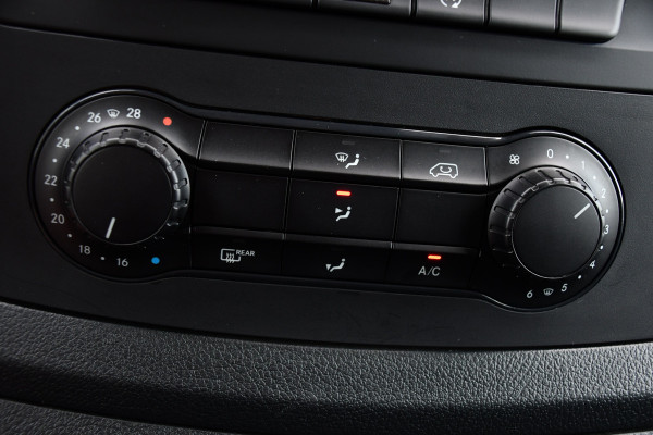 Mercedes-Benz Vito 119 CDI L3 PB Edition Camera, Cruise, Carplay, 190PK, Automaat, LED, 2 x Schuifdeur, NAVI, Trekhaak, Uniek!