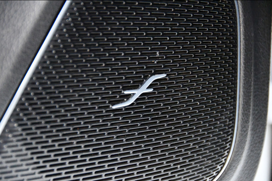 Mercedes-Benz A-Klasse 250 Premium Plus, Burmester, Schuifkantel, Sfeerverlichting