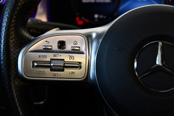 Mercedes-Benz A-Klasse 250 Premium Plus, Burmester, Schuifkantel, Sfeerverlichting