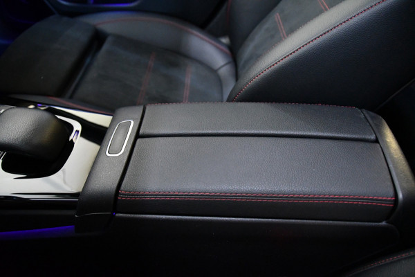 Mercedes-Benz A-Klasse 250 Premium Plus, Burmester, Schuifkantel, Sfeerverlichting