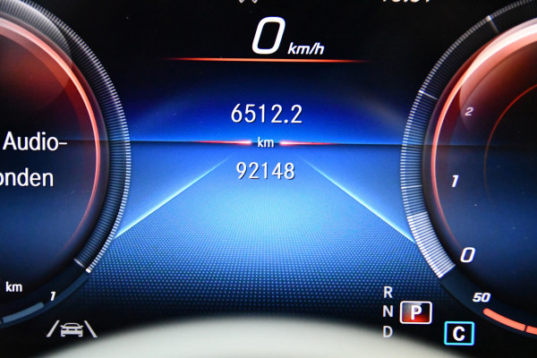 Mercedes-Benz A-Klasse 250 Premium Plus, Burmester, Schuifkantel, Sfeerverlichting