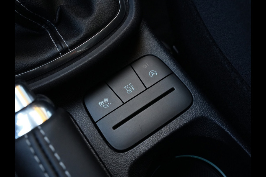 Ford Puma 1.0 EcoBoost Hybrid Titanium | Navigatie | Climate Control | Stoelverwarming