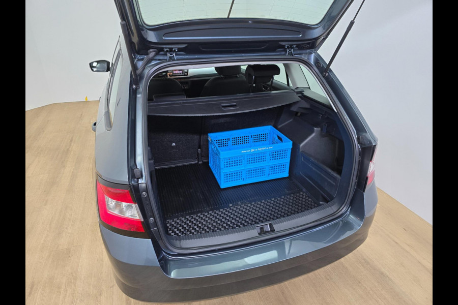 Škoda Fabia Combi Occasion met airco en isofix | Tweedehands Skoda Fabia kleine stationwagen in antracietgrijs | Sportvelgen