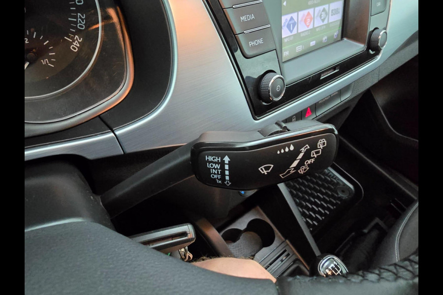 Škoda Fabia Combi Occasion met airco en isofix | Tweedehands Skoda Fabia kleine stationwagen in antracietgrijs | Sportvelgen