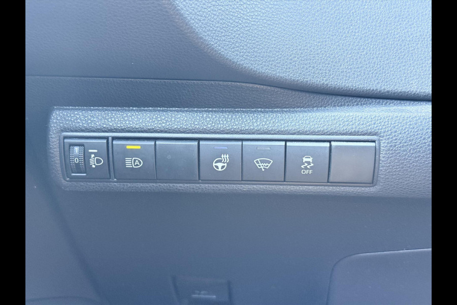 Toyota Corolla Touring Sports 1.8 Hybrid TREK | Parkeersensoren, Navigatie, Apple CarPlay/Android Auto, Stoel + Stuurverwarming