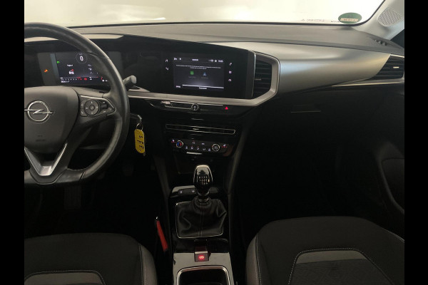 Opel Mokka 1.2 Edition 100PK AIRCO NAVI CRUISE APPLE CARPLAY ANDROID AUTO CAMERA STOELVER STUURVERW PDC NIEUWSTAAT