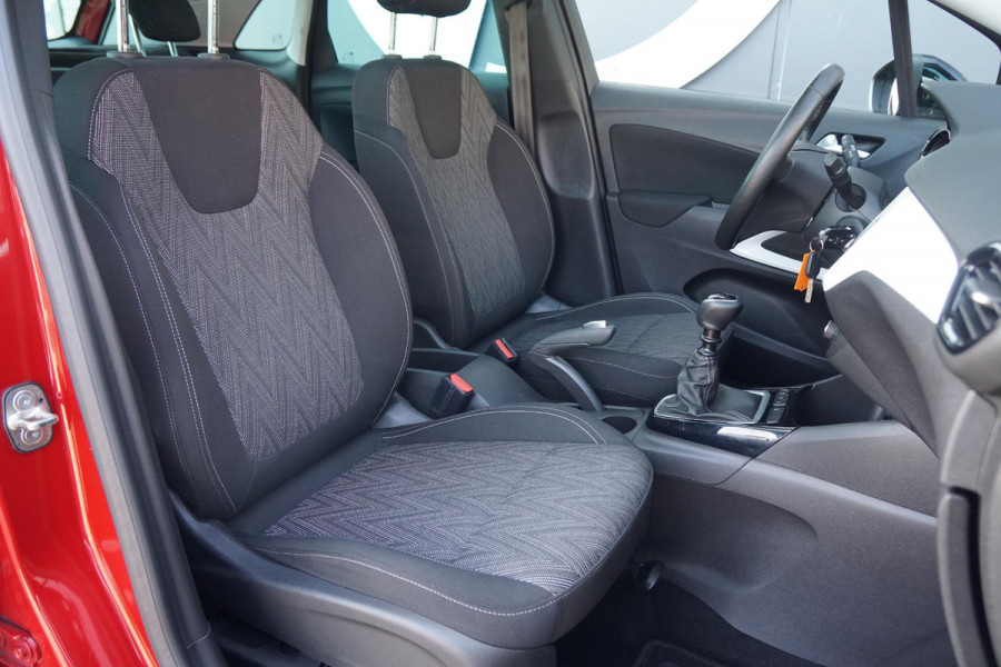 Opel Crossland X 1.2 Turbo Edition 2020 110PK + TREKHAAK / PANORMA / STOELVERWARMING