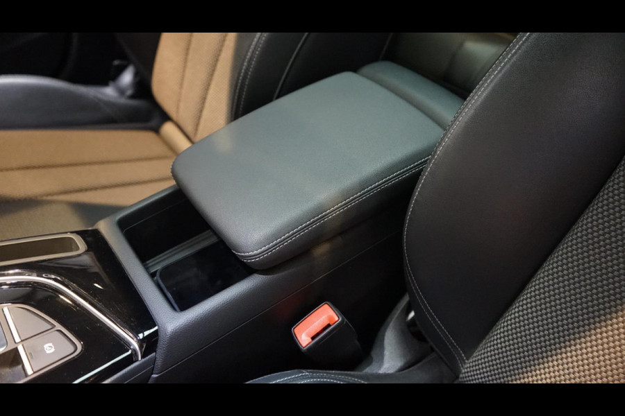 Audi A4 Avant 40 TFSI Quattro Black Optik 3x S-Line AUTOMAAT-ACC-BANG&OLUFSEN-CAMERA-CARPLAY-KEYLESS-MATRIX LED-PANORAMA-VIRTUEEL