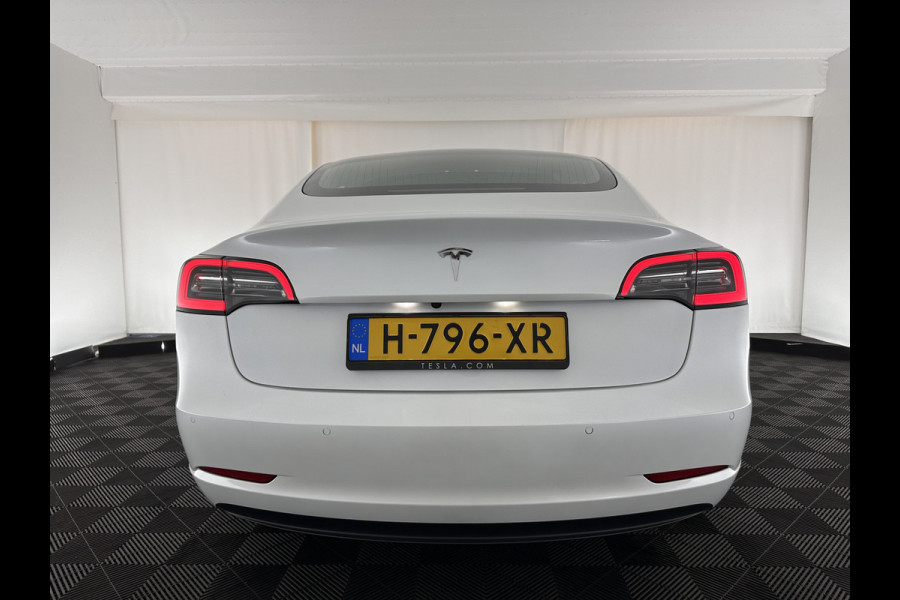 Tesla Model 3 Standard RWD Plus 60 kWh [ 3-Fase ] (INCL-BTW) Aut. *PANO | AUTO-PILOT | LUXURY-LEATHER | KEYLESS | FULL-LED | MEMORY-PACK | SURROUND-VIEW | DAB | CARPLAY | DIGI-COCKPIT | LANE-ASSIST | COMFORT-SEATS | 18"ALU*