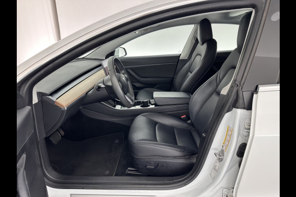 Tesla Model 3 Standard RWD Plus 60 kWh [ 3-Fase ] (INCL-BTW) Aut. *PANO | AUTO-PILOT | LUXURY-LEATHER | KEYLESS | FULL-LED | MEMORY-PACK | SURROUND-VIEW | DAB | CARPLAY | DIGI-COCKPIT | LANE-ASSIST | COMFORT-SEATS | 18"ALU*