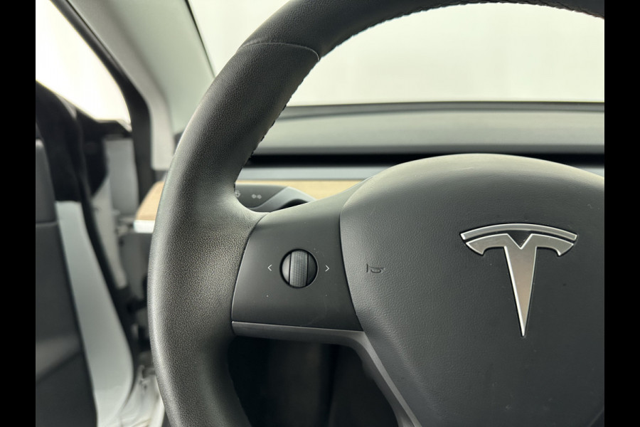 Tesla Model 3 Standard RWD Plus 60 kWh [ 3-Fase ] (INCL-BTW) Aut. *PANO | AUTO-PILOT | LUXURY-LEATHER | KEYLESS | FULL-LED | MEMORY-PACK | SURROUND-VIEW | DAB | CARPLAY | DIGI-COCKPIT | LANE-ASSIST | COMFORT-SEATS | 18"ALU*