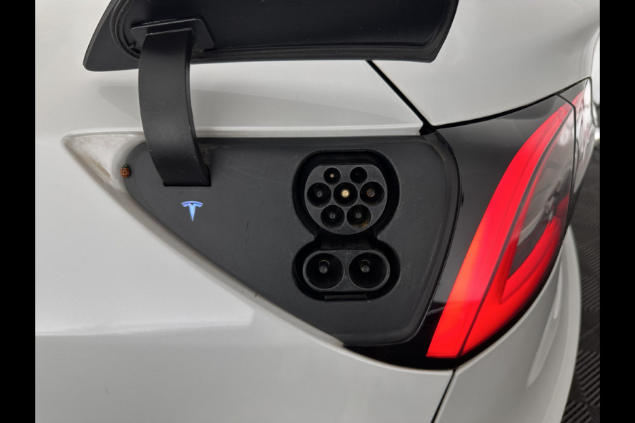 Tesla Model 3 Standard RWD Plus 60 kWh [ 3-Fase ] (INCL-BTW) Aut. *PANO | AUTO-PILOT | LUXURY-LEATHER | KEYLESS | FULL-LED | MEMORY-PACK | SURROUND-VIEW | DAB | CARPLAY | DIGI-COCKPIT | LANE-ASSIST | COMFORT-SEATS | 18"ALU*